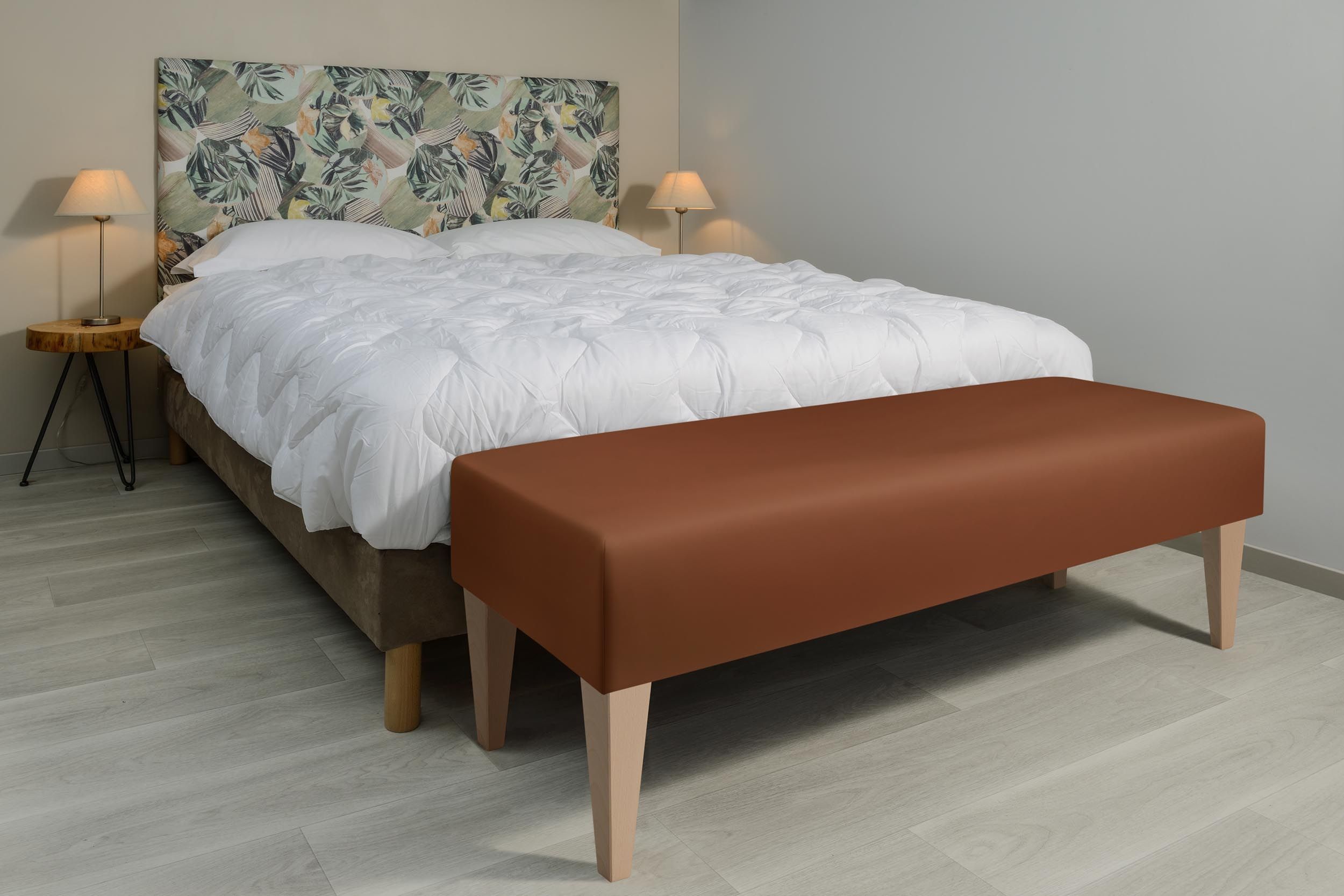 banc, bout de lit, pied de lit, simili cuir, pratique, confortable, contemporain